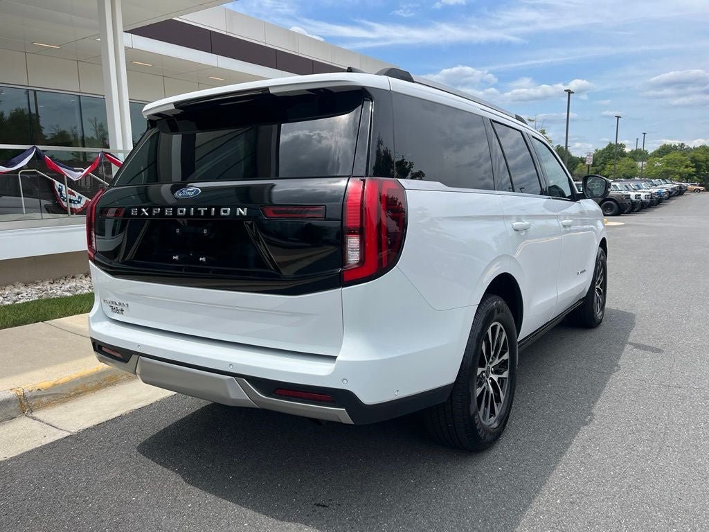 Certified 2025 Ford Expedition Platinum AWD/4WD image 8