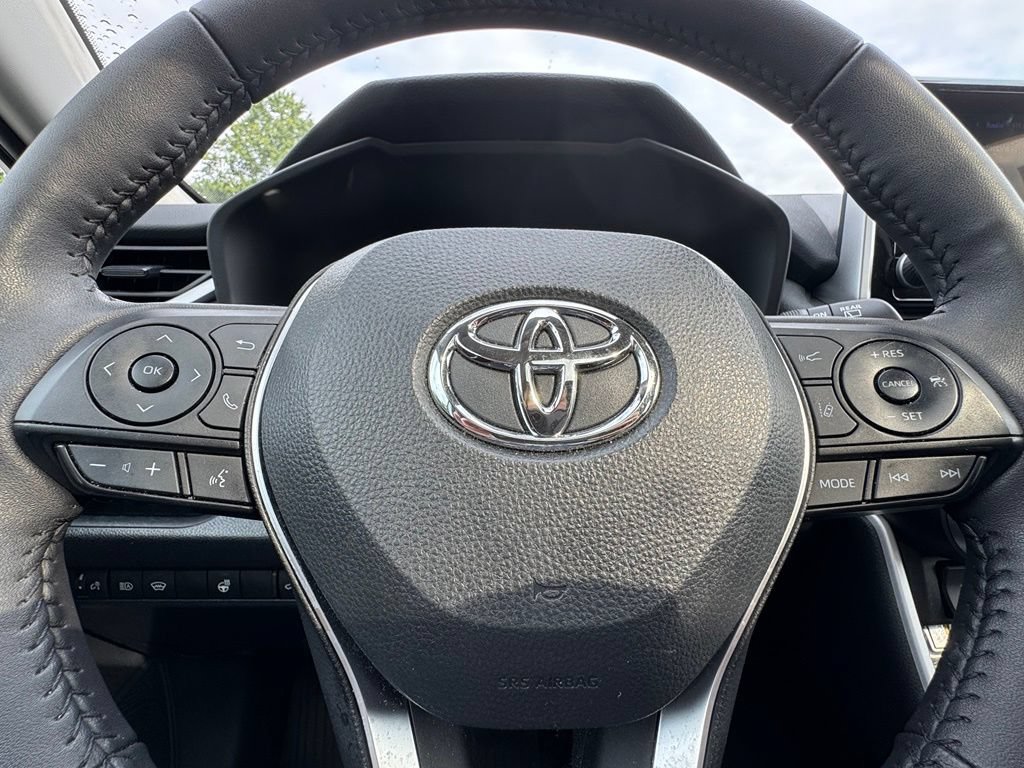 Used 2024 Toyota RAV4 XLE w/ Convenience Package AWD/4WD image 9
