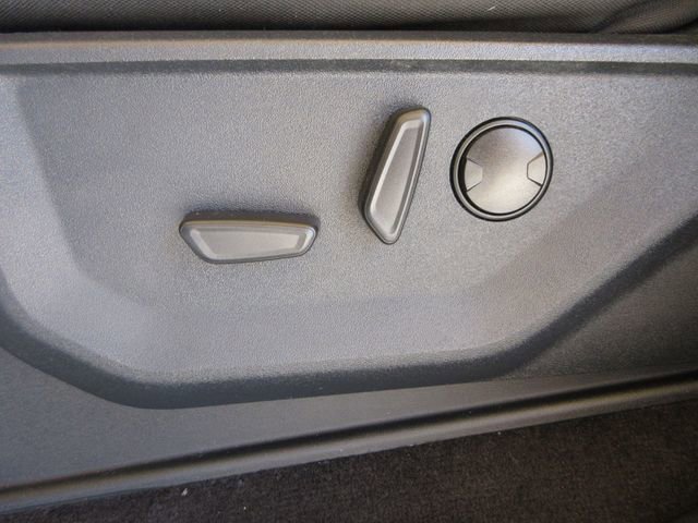 Certified 2022 Ford F150 XLT w/ Equipment Group 302A High image 12