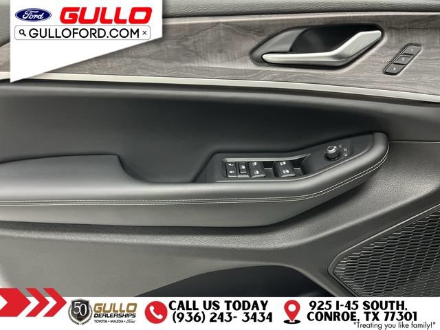 Used 2023 Jeep Grand Cherokee Limited AWD/4WD image 18