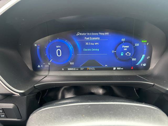 Certified 2022 Ford Escape SEL w/ Technology Package AWD/4WD image 11