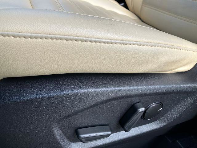 Certified 2024 Ford Edge SEL w/ Convenience Package AWD/4WD image 23