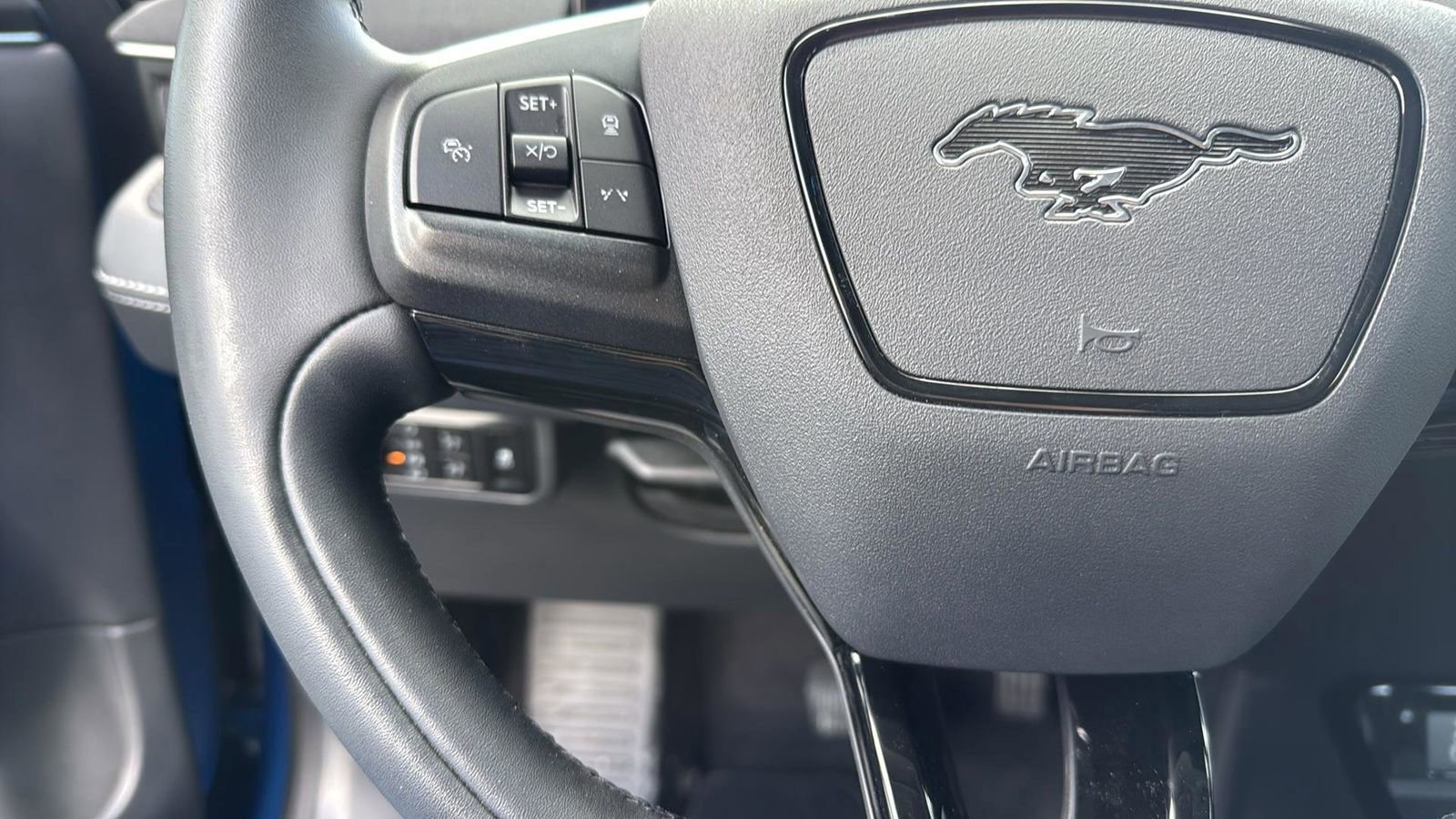 Certified 2025 Ford Mustang Mach-E Select image 17