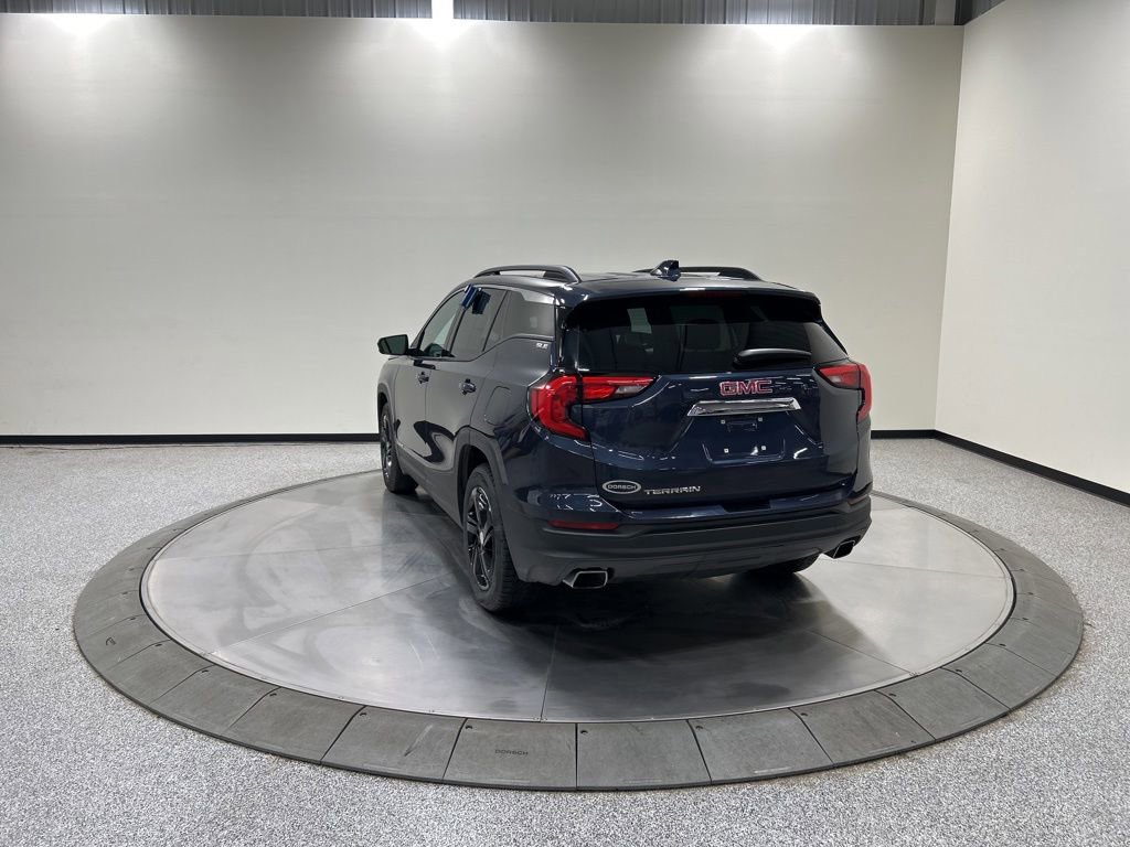 Used 2018 GMC Terrain SLE w/ Driver Convenience Package FWD image 9