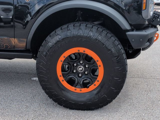 Certified 2025 Ford Bronco Badlands w/ Sasquatch Package AWD/4WD image 11
