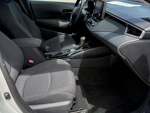 Used 2022 Toyota Corolla LE FWD image 5
