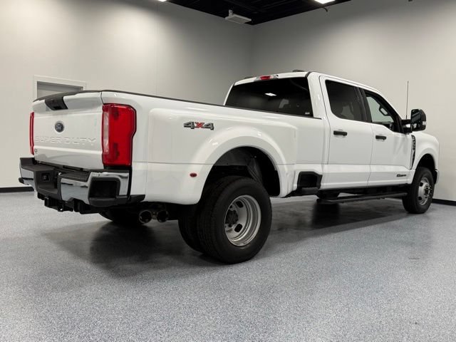 Certified 2025 Ford F350 XLT AWD/4WD image 13