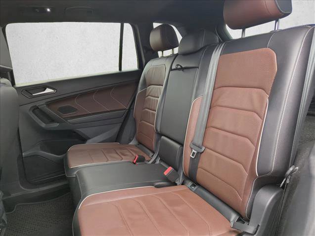 Used 2024 Volkswagen Tiguan SEL R-Line AWD/4WD image 19