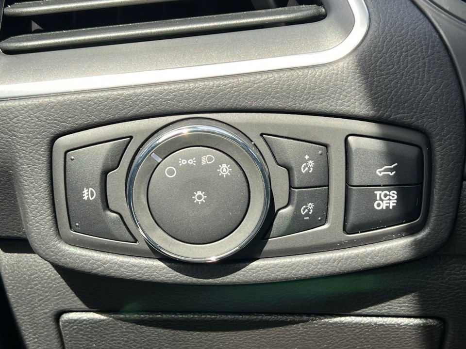 Certified 2024 Ford Edge Titanium w/ Equipment Group 301A AWD/4WD image 19