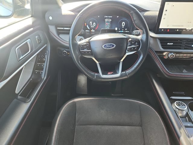 Certified 2025 Ford Explorer ST AWD/4WD image 9