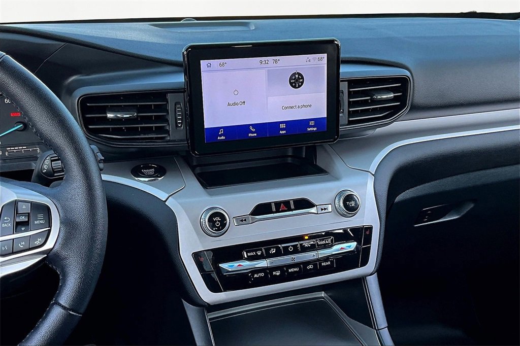 Certified 2023 Ford Explorer XLT image 8