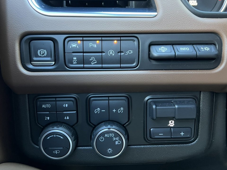 Used 2021 Chevrolet Tahoe High Country image 27