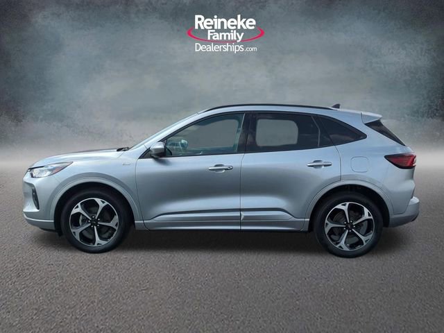 Certified 2023 Ford Escape ST-Line Select w/ Tech Pack #2 image 5