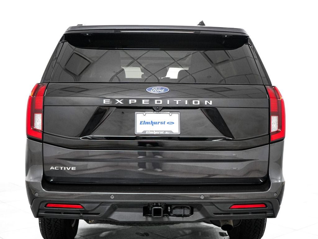 Certified 2025 Ford Expedition Active AWD/4WD image 6