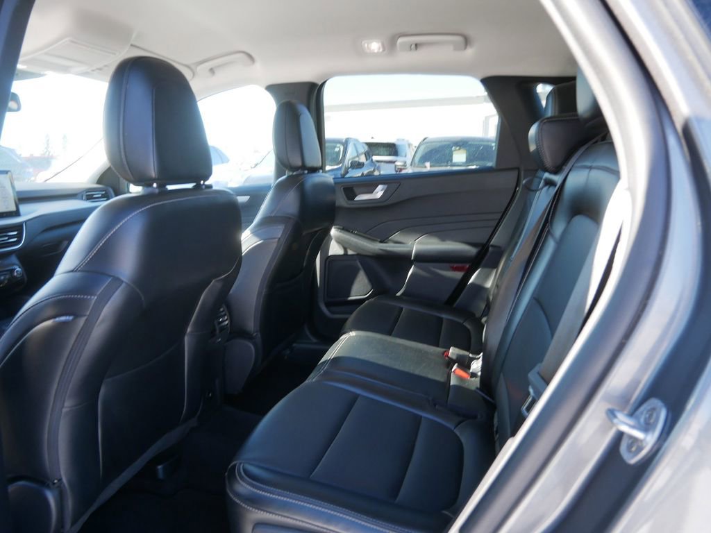 Certified 2024 Ford Escape Platinum image 16