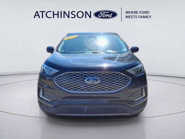 Certified 2024 Ford Edge SEL w/ Convenience Package AWD/4WD image 2