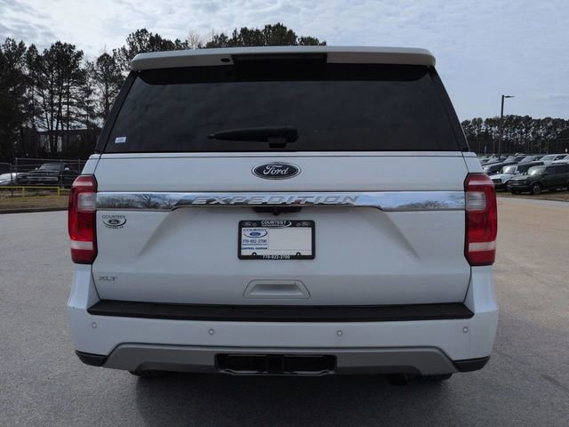 Certified 2021 Ford Expedition XLT image 3