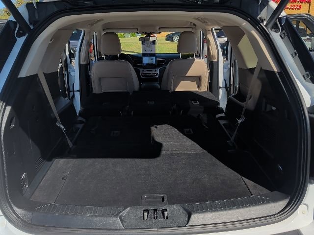 Certified 2023 Ford Explorer XLT w/ Equipment Group 202A image 28