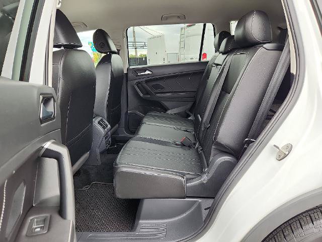 Used 2023 Volkswagen Tiguan SE FWD image 10