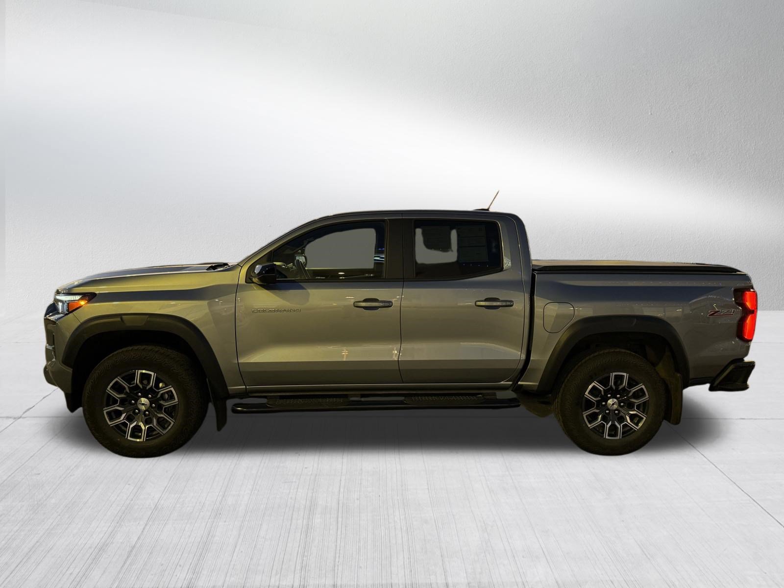 Used 2024 Chevrolet Colorado Z71 w/ Z71 Convenience Package 2 AWD/4WD image 4