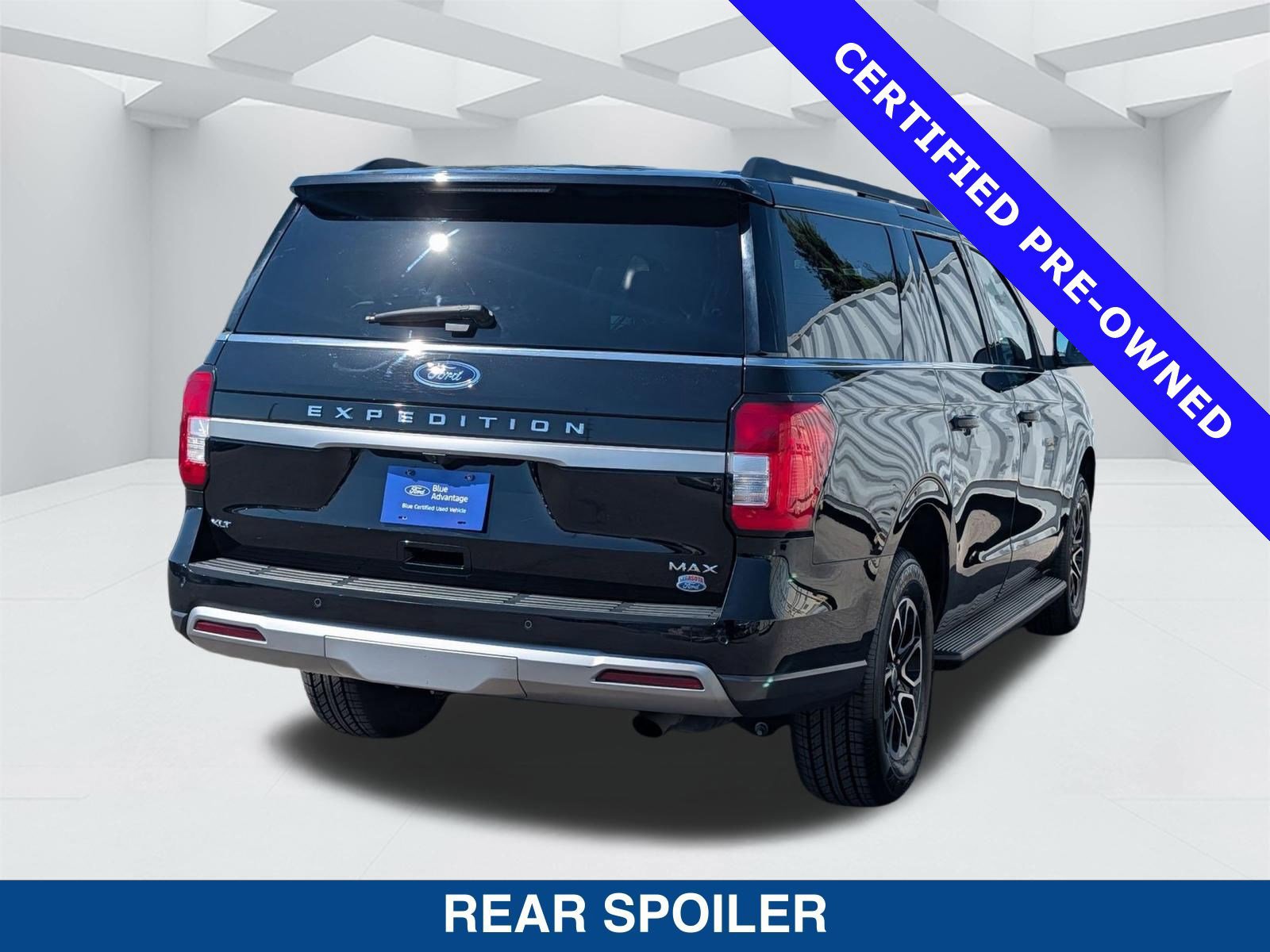 Certified 2024 Ford Expedition Max XLT image 5