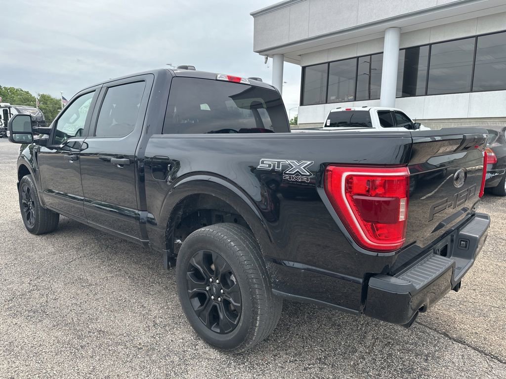 Certified 2022 Ford F150 XL w/ STX Black Appearance Package AWD/4WD image 5