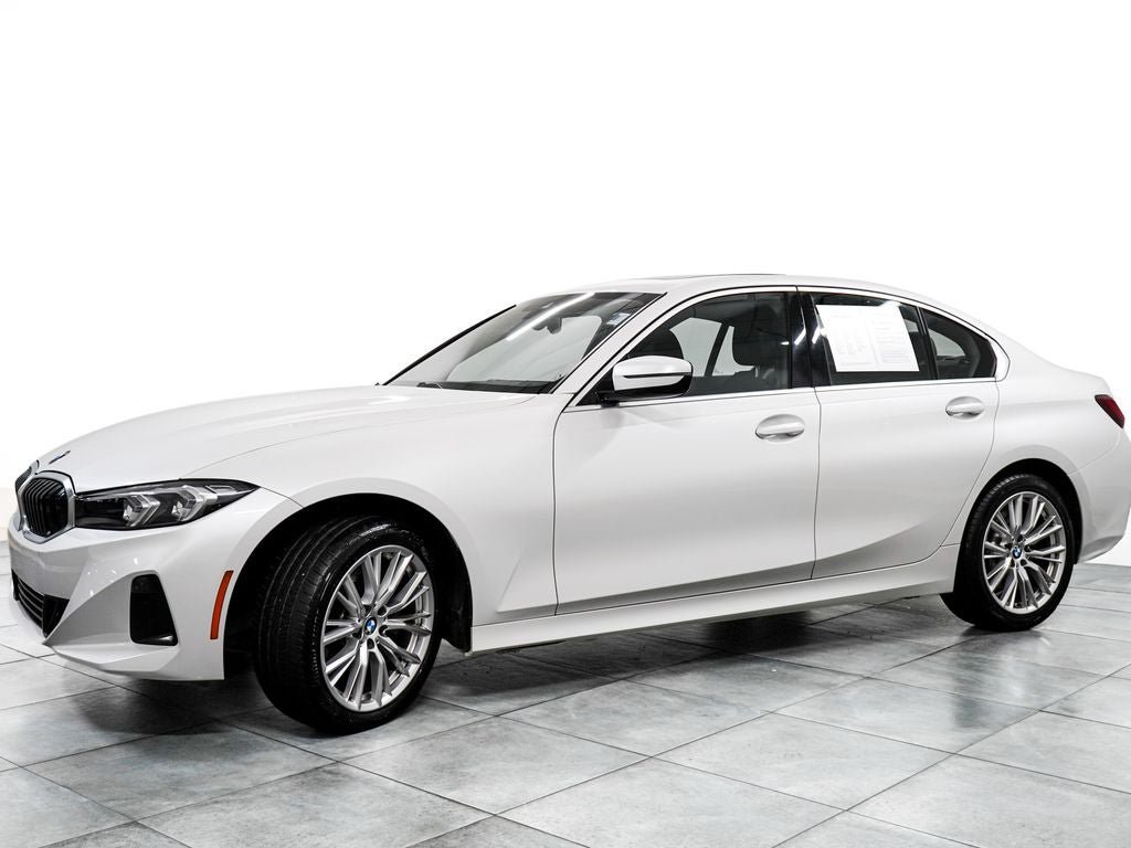 Used 2024 BMW 330i xDrive Sedan AWD/4WD image 4