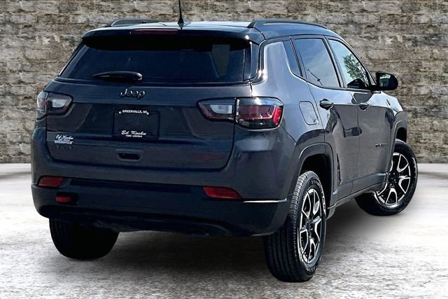 Used 2024 Jeep Compass Trailhawk w/ Trailhawk Elite Group AWD/4WD image 6