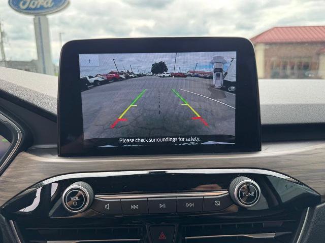 Certified 2020 Ford Escape Titanium AWD/4WD image 23