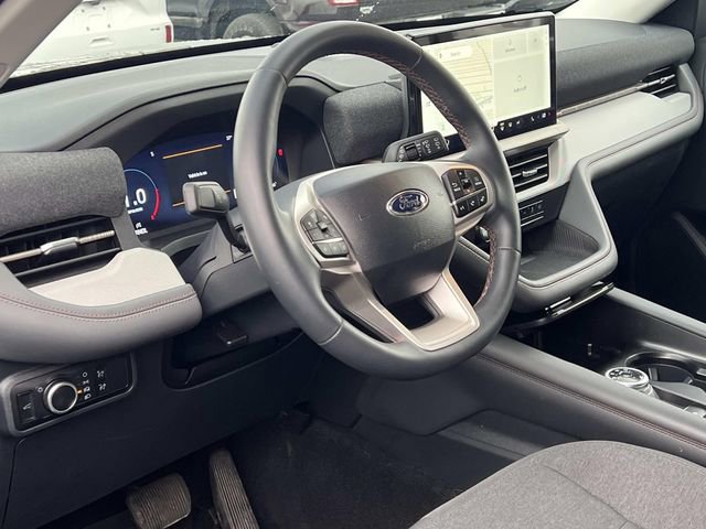 Certified 2025 Ford Explorer Active image 6