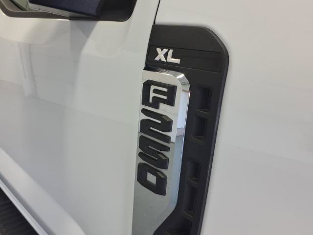 Certified 2024 Ford F250 XL w/ XL Chrome Package AWD/4WD image 10
