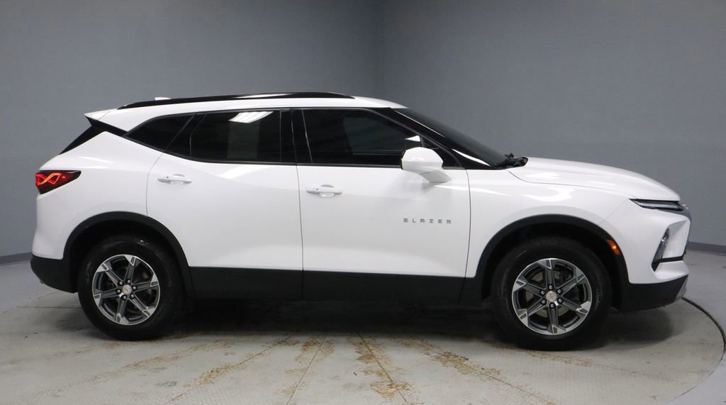 Used 2024 Chevrolet Blazer LT w/ Convenience Package image 6