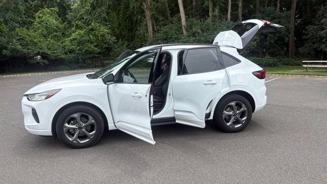 Certified 2023 Ford Escape ST-Line w/ Tech Pack #1 AWD/4WD image 14