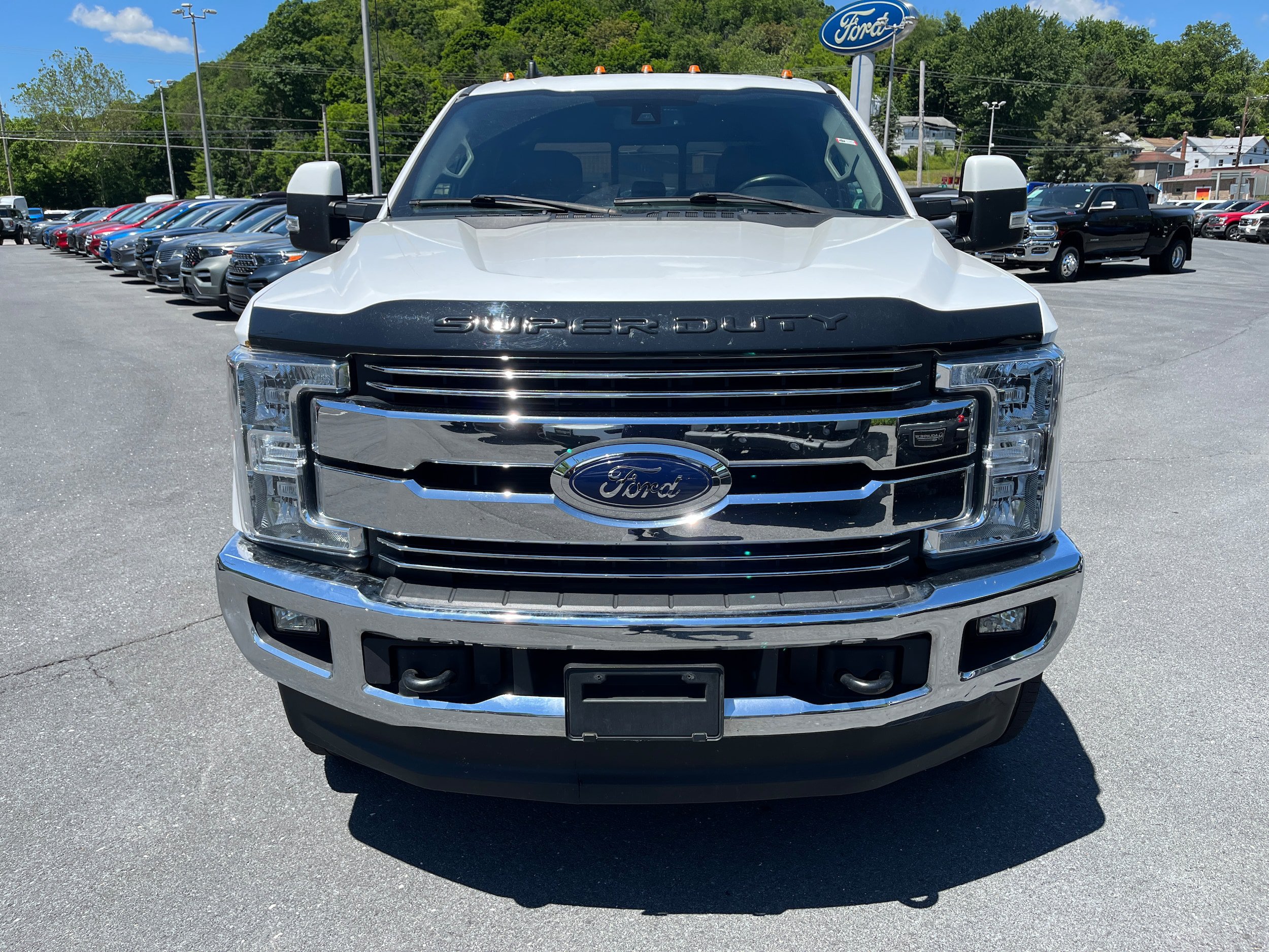 Certified 2019 Ford F250 Lariat w/ Lariat Ultimate Package AWD/4WD image 2