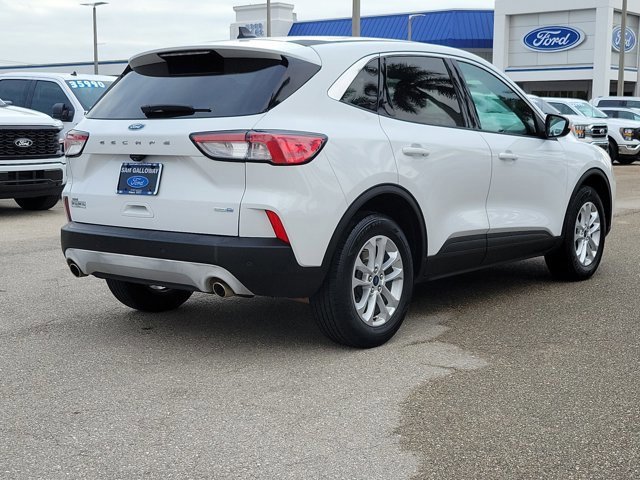 Certified 2020 Ford Escape SE image 4