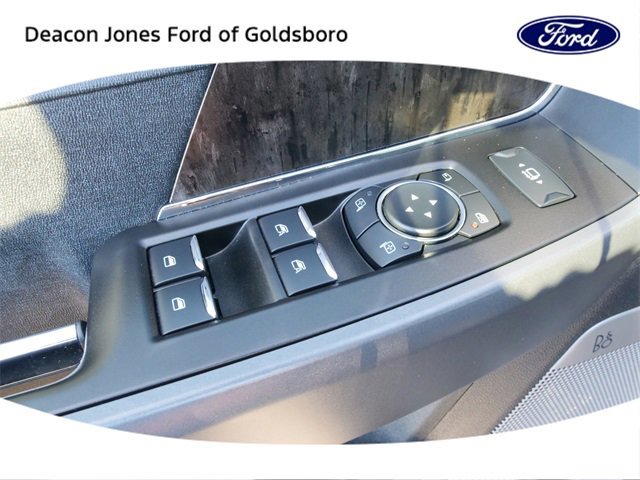 Certified 2024 Ford F250 Lariat w/ Lariat Ultimate Package image 18