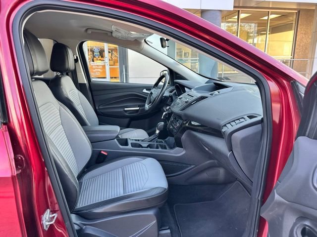 Certified 2017 Ford Escape SE w/ SE Sport Appearance Package AWD/4WD image 48