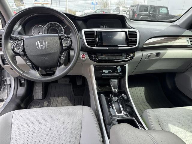 Used 2017 Honda Accord EX-L image 12