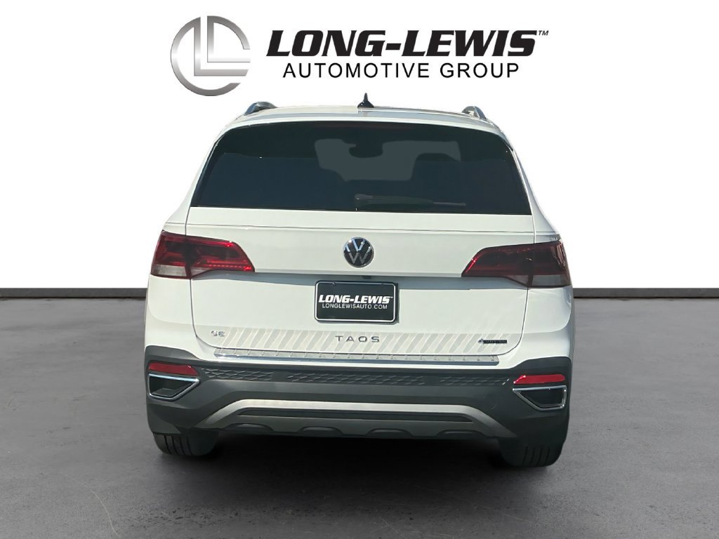 Used 2024 Volkswagen Taos SE AWD/4WD image 5