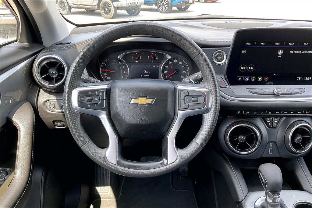 Used 2023 Chevrolet Blazer LT image 8