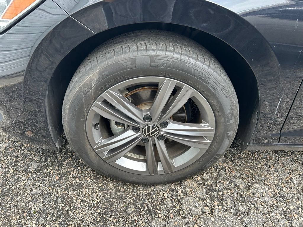 Used 2023 Volkswagen Jetta SE FWD image 5