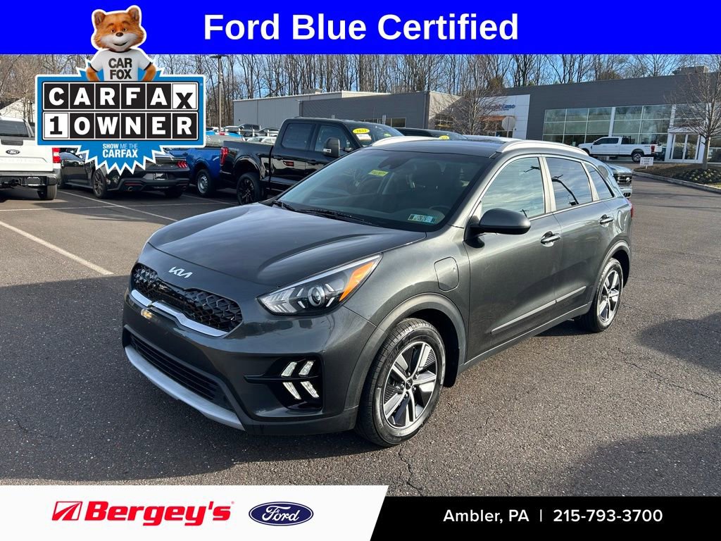 Used 2022 Kia Niro LXS
