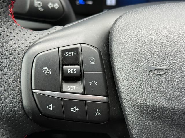Certified 2023 Ford Escape ST-Line w/ Tech Pack #1 AWD/4WD image 21