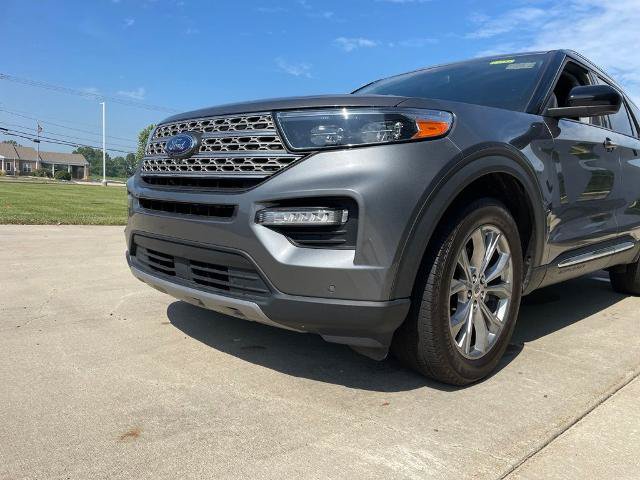 Certified 2024 Ford Explorer Limited AWD/4WD image 17