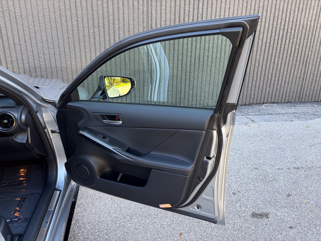Used 2024 Lexus IS 500 RWD image 35