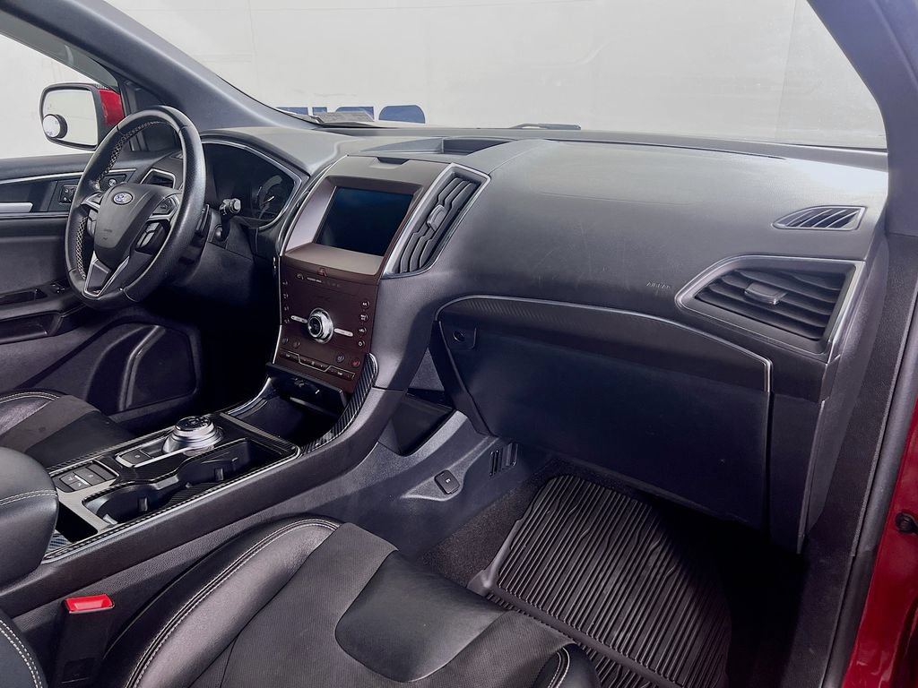 Certified 2020 Ford Edge ST w/ Equipment Group 401A AWD/4WD image 36