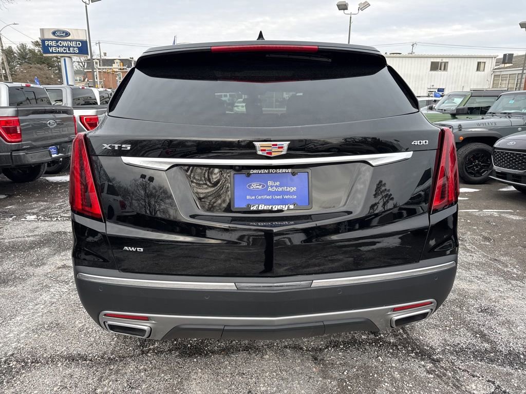 Used 2025 Cadillac XT5 Premium Luxury image 3