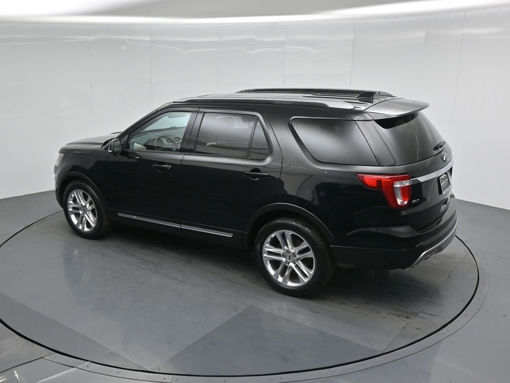Certified 2017 Ford Explorer XLT w/ Equipment Group 202A image 46