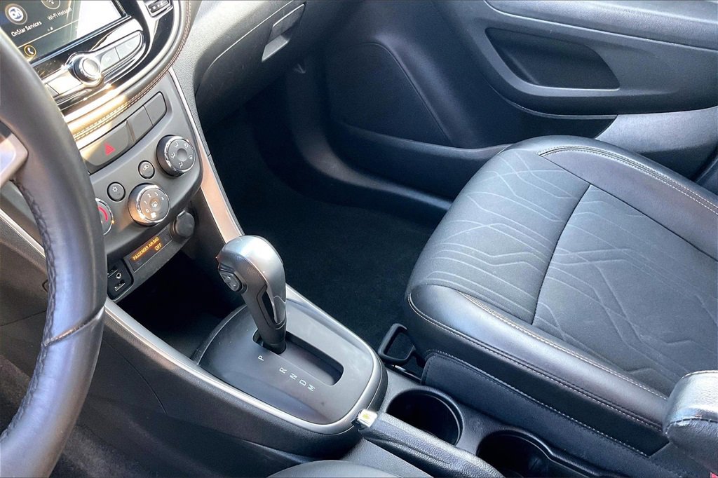Used 2019 Chevrolet Trax LT w/ LT Convenience Package image 15