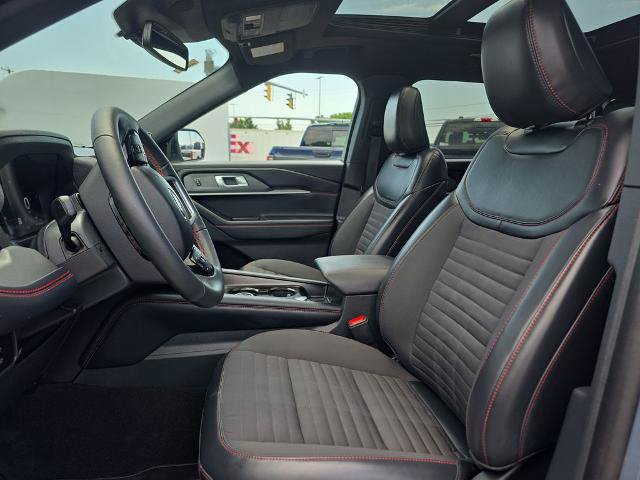 Certified 2025 Ford Explorer ST-Line w/ Premium Package AWD/4WD image 23